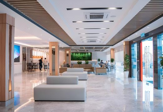 크리스털 인 바투 파핫의 깔끔한 실내 공간 이미지