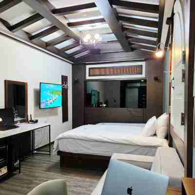 Thema Stay Hotel Rooms