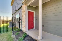 12 Mi to Dtwn Austin: Quiet Home w/ Patio & Yard