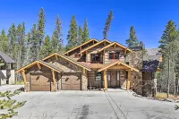 Walk to Lift: Luxe Villa w/ Hot Tub in Copper Mtn -  Ferienhäuser