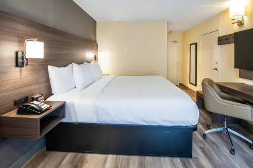 速 8 飯店（品質飯店查塔姆群島, ON）