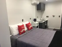 Bucklands Beach Waterfront Motel - Beach