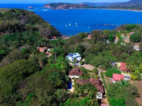 Beautiful Villa, Private Pool, Amazing Gardens! Walkable 5 Bedrooms Hotels in Puerto Carrillo