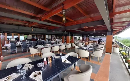 Jatinangor National Golf & Resort Отели в г. Sumedang Regency