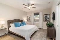 Driftwood Retreat-Brand New 4 Bedroom Pool Home