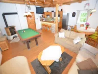 Cottage in Liberec with Sauna and Ski Nearby - bar