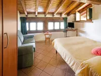 Cottage in Parole near Forest and Lake