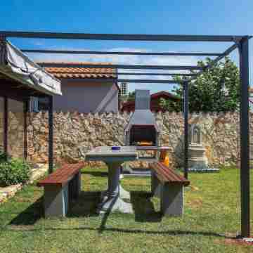 Holiday Home in Medulin Near Beach Hotel Exterior