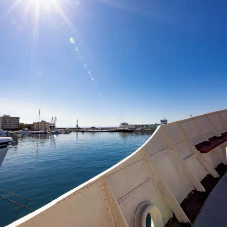 Botel Marina
