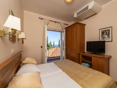 Villa Alegria Cavtat - One Bedroom Apartment with Balcony and Sea View (Apartment A) - Jacuzzi