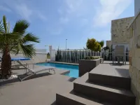 Villa with Garden & Roof Deck