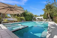 Old Colorado Inn - Pools