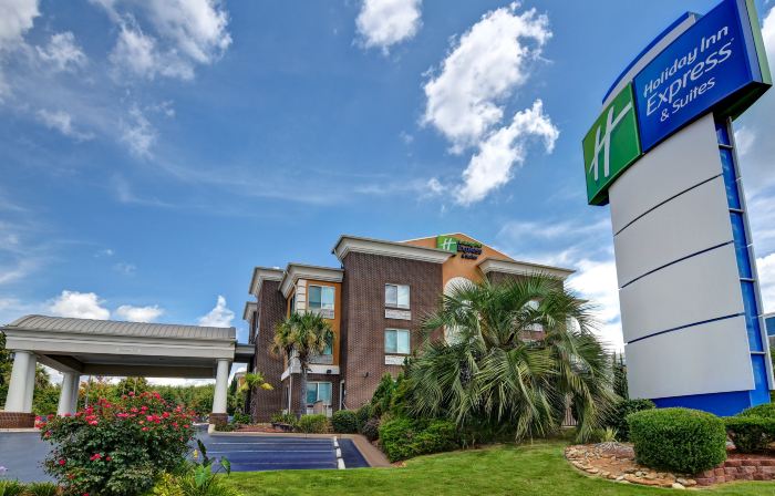 Holiday Inn Express & Suites ANDERSON-I-85 (HWY 76, EX 19B) by IHG