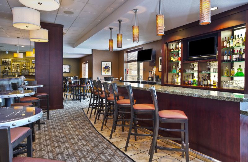 Holiday Inn & Suites Green BAY Stadium by IHG photo 5