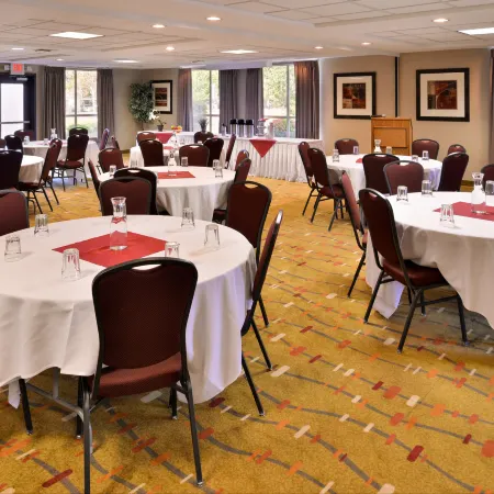 Holiday Inn Express & Suites ALBANY by IHG