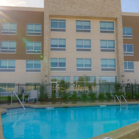Holiday Inn Express & Suites TULSA MIDTOWN by IHG
