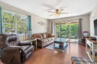 Holiday Hills Getaway - Branson - Golf Resort - Outdoor Pools