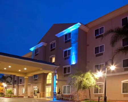 Holiday Inn Express & Suites LOS ANGELES AIRPORT HAWTHORNE by IHG Hoteles en Hawthorne