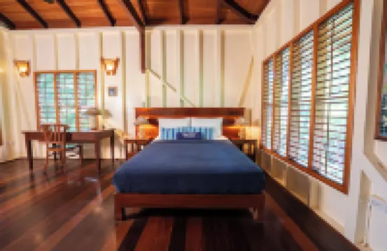 Bluff Beach Retreat Hotel a 