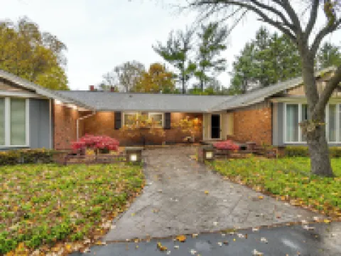 スペーシャス ロチェスター ホーム W/ ヒーテッド プール & ホット タUB ! ブライトンのホテル