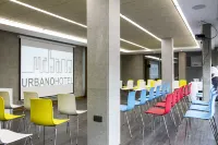 Urbano Hotel - 3-Star