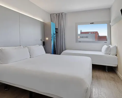 B&B Hotel Girona 2 Photos