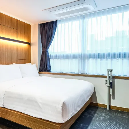 S Stay Hotel