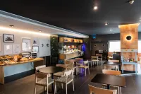 Aparthotel Atenea Valles Hotels in Granollers