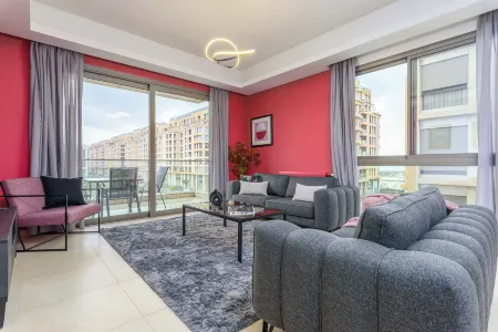 Viva 3-BR Apt in Waterfront Dbayeh