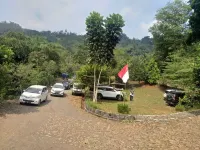 Bravo Adventure Glamping - Parkering