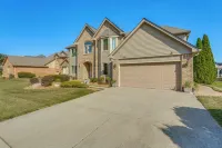 Family Getaway: Private Yard w/ Patio, Fire Pit - Homestays