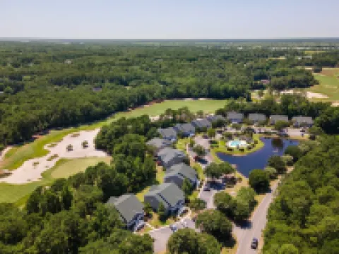 65D Isle Awhile condo