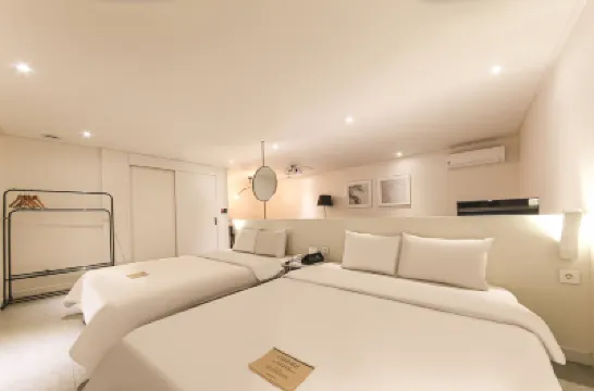 順天YAM順天燕香 酒店