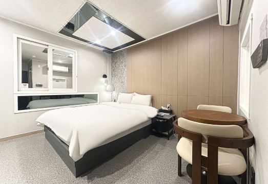 숙소 상세 사진 1