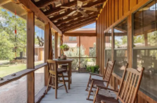 Sistercreek Ranch - First Cabin 2 Bedroom Cabin