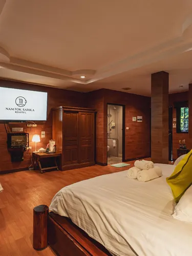 รูปภาพของน้ำตกสาริการีโซเทล