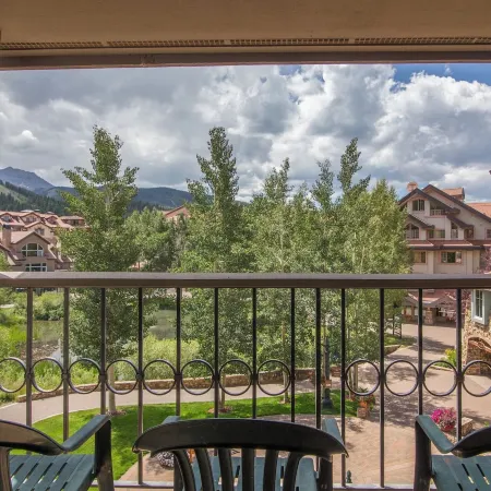 Westermere 311 by AvantStay Gorgeous Condo in Great Location