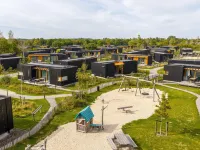 Lodge Near Brouwersdam & North Sea Beaches - Homestays