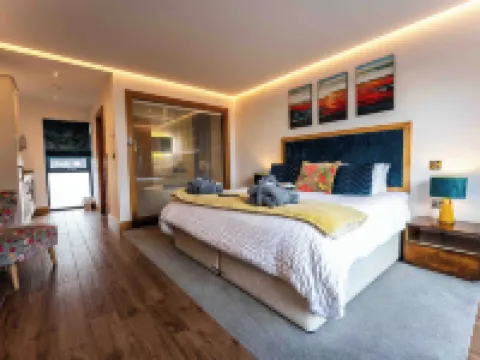 Antrim House Guest Rooms & Suites Hotels in Portrush