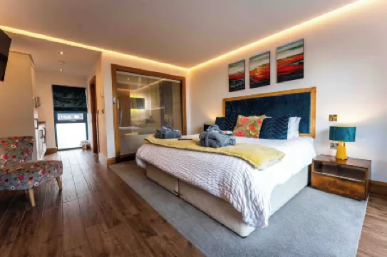 Antrim House Guest Rooms & Suites