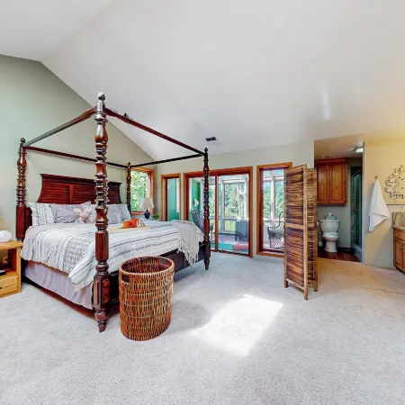 Walk to Water! Foster Lake Family Home w/ Hot Tub
