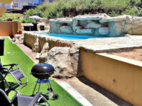 Waves Ocean Front King Shaka Airport Hotels in La Mercy