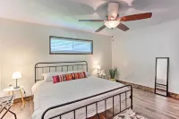 Tool Waterfront Home w/ Hot Tub & Fire Pit! - Homestays