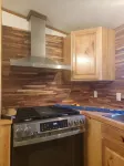 Charming 3-Bedroom House with Free Wifi and Coffee it is Close to the Lake