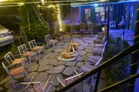 Hotel Neelgiri - Manali Diaries