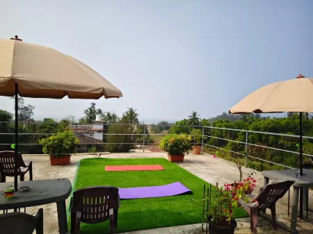 Last Minute Trip Hostel Morjim-by the Sea