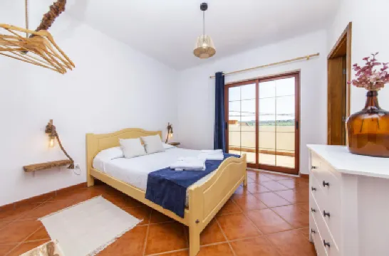 A56 - Westway Rossio Holiday Place Hotel berhampiran Pantai Salema