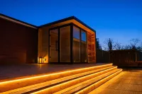 Sauna, Pizza Oven, BBQ, Easy Lake Access & Parking for Trucks & Trailers Hotels in 