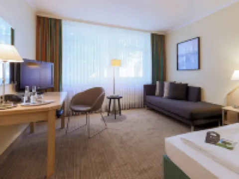 アップシュタールスブーム パークホテル エムデンのホテル