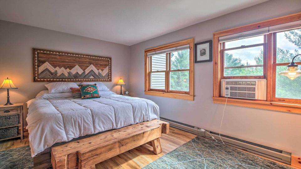 Lake Placid Gem w/ Patio & Views < 1 Mi to Beach!